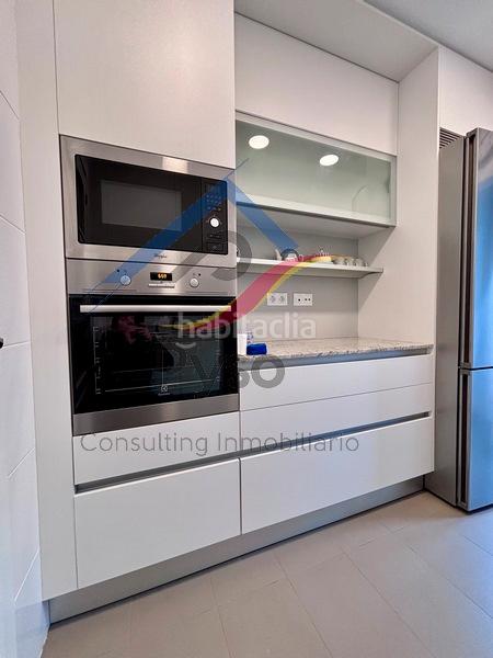 Foto 7da31b36-0c24-4a41-a151-40ce8f412a89. Miete etagenwohnung mit heizung parking in Los Castros Santander