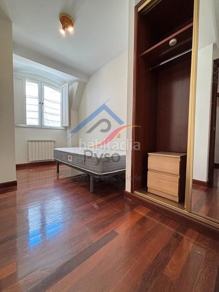 Foto cef8905f-f5d9-495d-8825-a30654ffe621. Lloguer dúplex a calle hernán cortés 1 a Centro - Ayuntamiento Santander