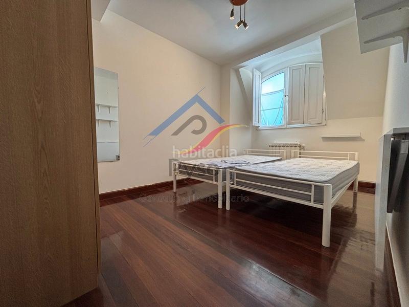 Foto 35579a62-a569-482b-853e-5182b5dfd87c. Location duplex dans calle hernán cortés 1 dans Centro - Ayuntamiento Santander