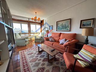 Miete Etagenwohnung  Calle joaquín bustamante