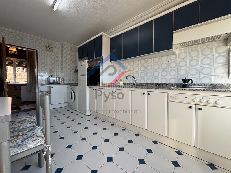 Foto 165f5e4a-26b4-46fb-a1d3-70b3d40e1d0e. Lloguer pis amb calefacció a Alisal - San Román Santander