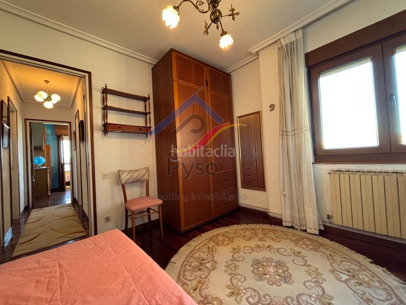 Foto b5160f81-4ccd-4861-ba0f-226e03e15177. Lloguer pis amb calefacció a Alisal - San Román Santander