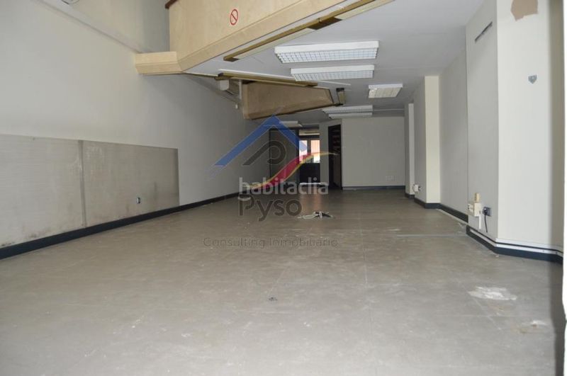 Foto 3c0ad3b3-c819-45cb-8275-a930cd2ed805. Local comercial a Centro - Ayuntamiento Santander