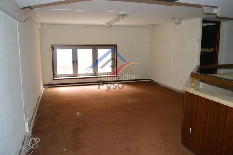 Foto 54f88915-bc4e-4097-96bf-5d0b69b2a451. Local comercial a Centro - Ayuntamiento Santander