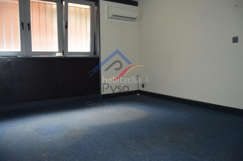 Foto a42fd148-5ef6-4b33-ab1d-06e11a8f343f. Local comercial a Centro - Ayuntamiento Santander