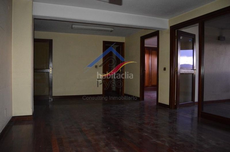 Foto 45e3e3f4-8651-42d2-a5cb-556699281d71. Local comercial a Castilla - Hermida Santander