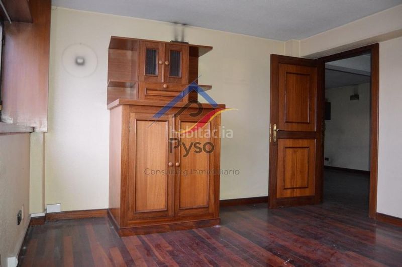 Foto 5ea9c012-c751-4ebc-a108-a3f662042706. Local comercial a Castilla - Hermida Santander