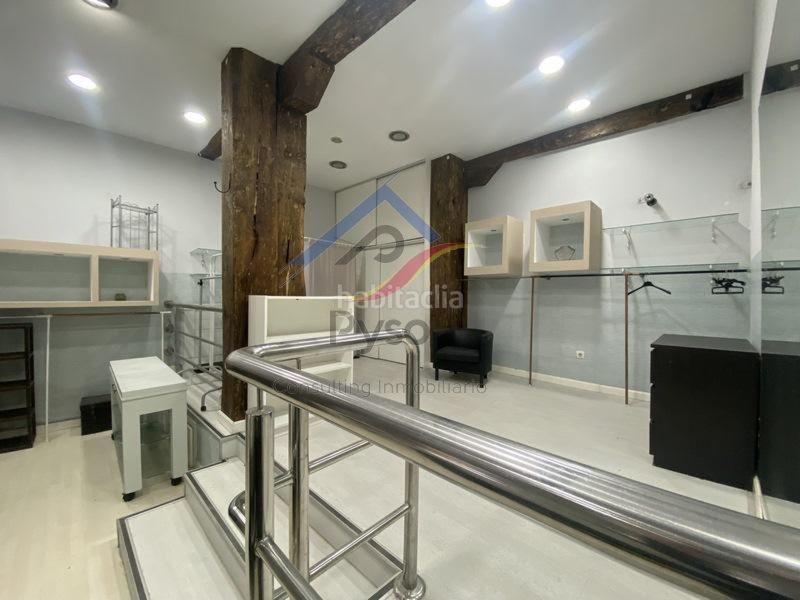 Foto 7d1084ba-03d2-42b1-9230-3120ff40ac43. Local comercial a Centro - Ayuntamiento Santander