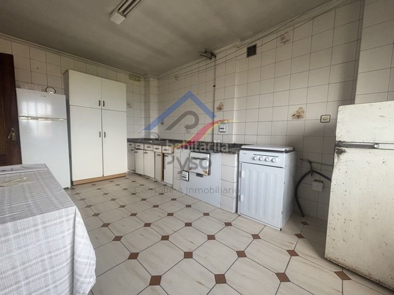 Foto 473559d8-d749-47a1-9293-f9068d879145. Casa amb aparcament a Alisal - San Román Santander