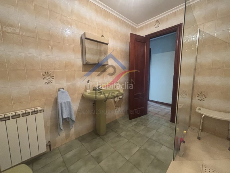 Foto 88af0ea1-3978-432d-89d2-216122093ccf. Casa amb aparcament a Alisal - San Román Santander