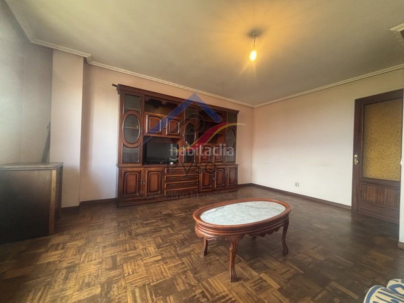 Foto e1d725cc-7ff1-462a-ac84-5f75801fb4e6. Casa amb aparcament a Alisal - San Román Santander