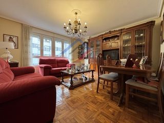 Location Appartement  Calle san fernando. Solo personal sanitario o funcionarios pyso alquila esta viviend
