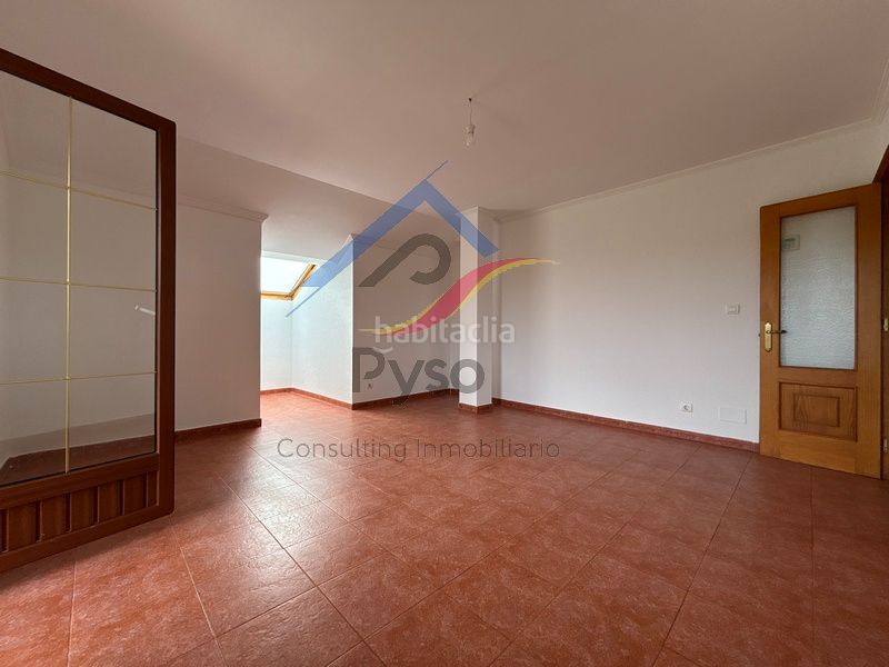 Foto e24d3dd7-1cba-4ab7-bd75-79bab2321e0e. Àtic amb calefacció aparcament a Ruiloba