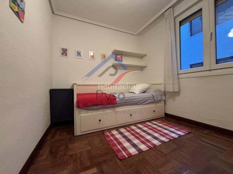 Foto f0b5bd22-688c-4925-ac8c-9d4b5baa3cfa. Rent flat in Numancia - San Fernando Santander