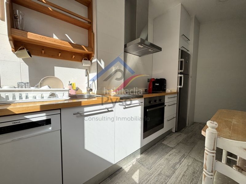 Foto e32ce851-3a00-4315-b446-f5dab95516d2. Rent flat with heating in Cuatro Caminos Santander