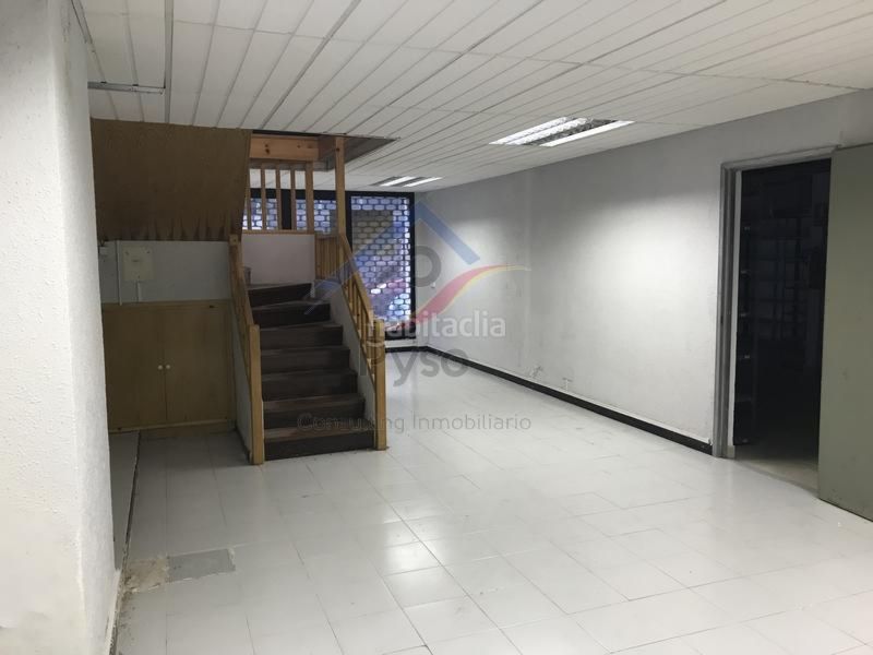 Foto 9a7643f2-f838-45c7-8c96-d6237aa5b70f. Local comercial a Centro - Ayuntamiento Santander