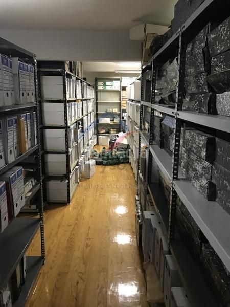 Foto cbd8517d-ec8e-42c7-b4d7-82837c2bbc8a. Local comercial a Centro - Ayuntamiento Santander
