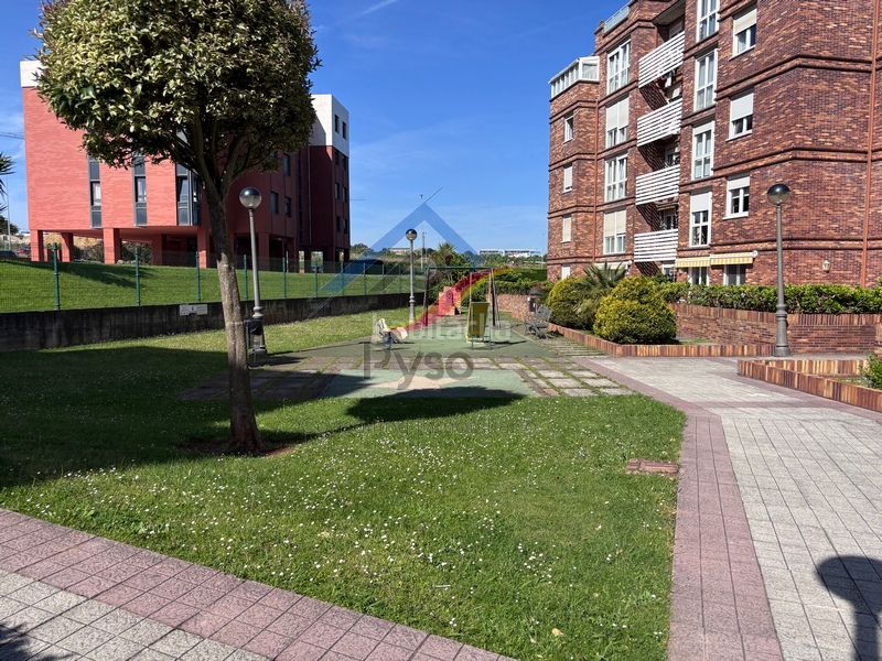 Foto c0c89716-51ef-45f3-b37a-ddbd496a1e1d. Lloguer pis amb calefacció piscina a Alisal - San Román Santander