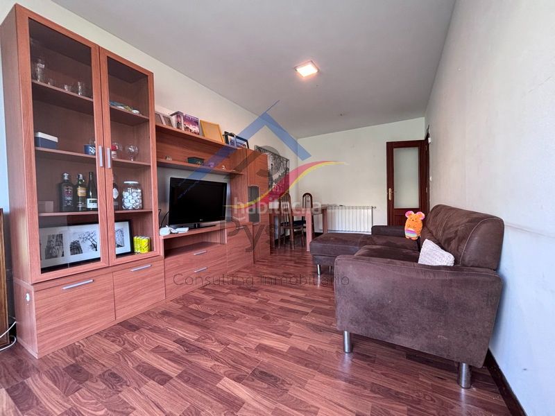 Foto 84579aae-4dc0-4613-8475-1adeb56c69f6. Rent flat with heating parking in Mogro Miengo
