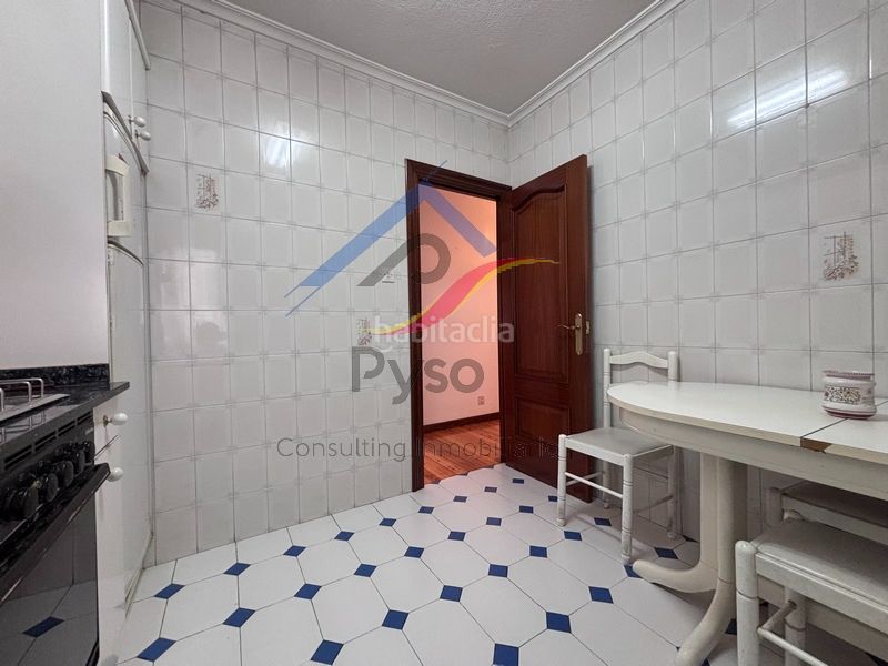 Foto 136ad888-f2cb-49eb-bba6-d3f6fae404db. Piso en Centro - Ayuntamiento Santander
