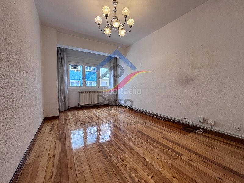 Foto 6fc106c3-63bf-4015-bad5-21ff8b0a1f01. Piso en Centro - Ayuntamiento Santander