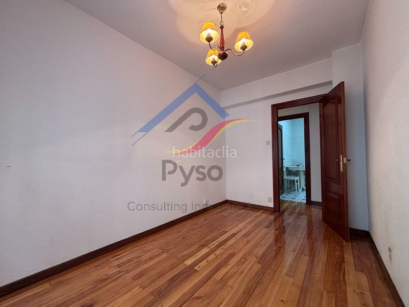 Foto b67b39eb-1b8e-49ad-892b-8d7f096fd22f. Piso en Centro - Ayuntamiento Santander
