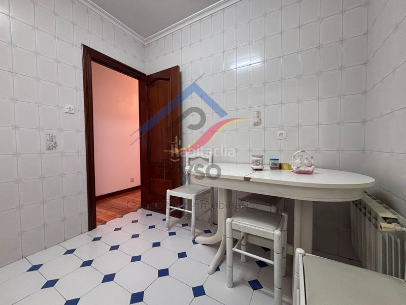 Foto fa9fbd0c-7d79-4172-b384-e9e07bd13374. Piso en Centro - Ayuntamiento Santander