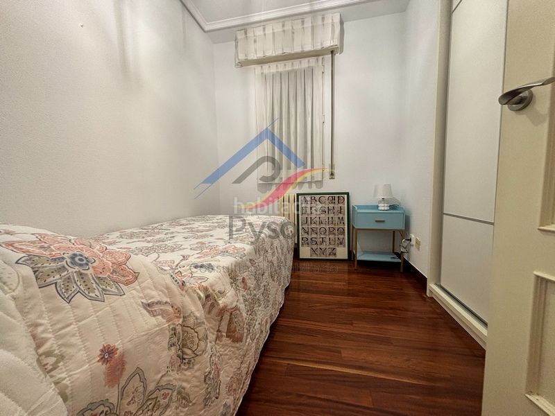 Foto 96fef4ad-fbfa-4a4a-9a86-ea263e492a51. Rent flat with heating in Puerto Chico Santander