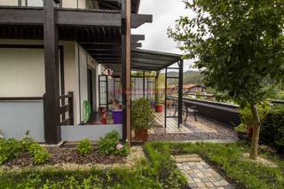 Chalet  Isuskitza auzoa. Chalet adosado en venta en urbanización isuskiza. vivienda de 29