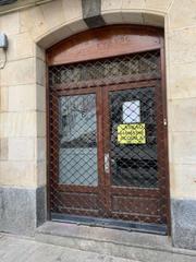 Location Local commercial  Encarnacion plaza. Se alquila local comercial de 60 metros en bilbao, plaza de la e