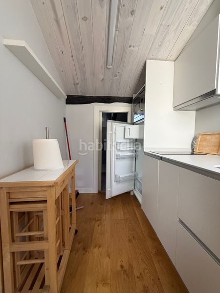 Foto 7023cdc1-83ba-4483-a7e9-3a2fbf78deec. Àtic amb calefacció a Casco Viejo Bilbao