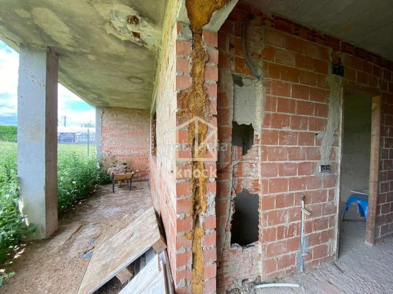 Foto 9e8eb8b5-616d-43d3-a0c0-e1397b7b88bf. Casa oportunidad , asturias contactar con javier al 6 9 1 4 7 8 8 4 0 se vende casa sin terminar en el concejo , a solo en Siero