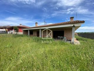Haus  Pola de siero - fuentespino. Oportunidad en siero, asturias contactar con javier al 6 9 1 4 7