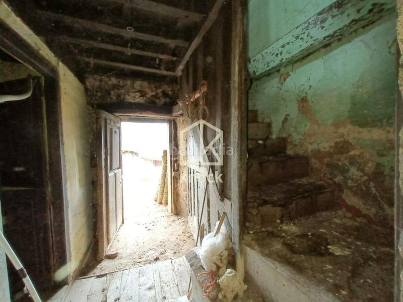 Foto 631a5135-5e8a-4470-ba01-d531dd4ed441. Casa a Quirós