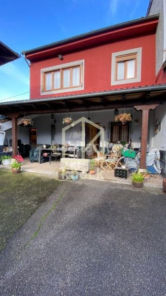 Foto 01c60b8d-739e-4f2b-a6e9-5020ad124a2d. Casa oportunidad única.caserío típico asturiano contactar con nere 6 8 4 6 4 0 4 7 4 se vende conjunto de casas asturianasu en Langreo