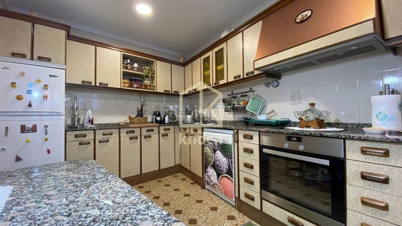 Foto 7a22b8f9-a6f7-4317-bbea-2a0b70733d41. Casa oportunidad única.caserío típico asturiano contactar con nere 6 8 4 6 4 0 4 7 4 se vende conjunto de casas asturianasu en Langreo