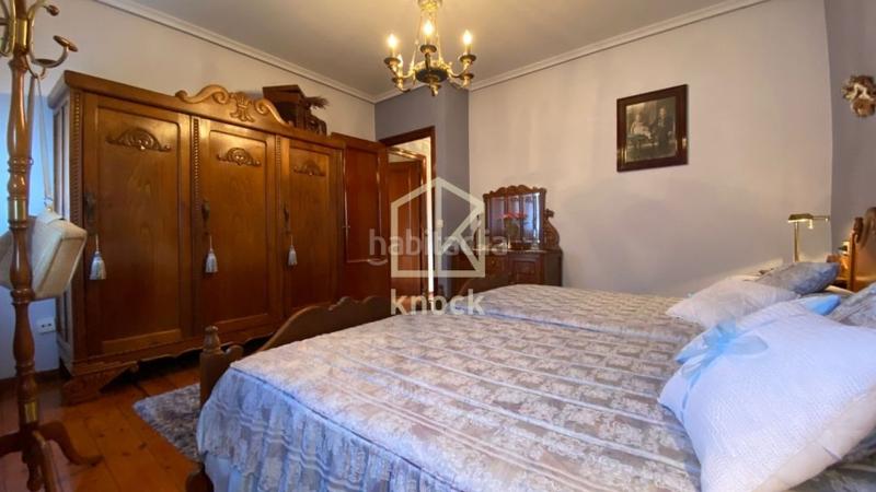 Foto 80988d2d-b575-40f9-8728-851c284af791. Casa oportunidad única.caserío típico asturiano contactar con nere 6 8 4 6 4 0 4 7 4 se vende conjunto de casas asturianasu en Langreo