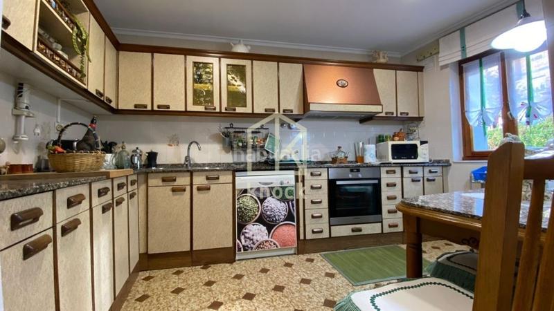 Foto 920334fc-c0ba-481d-b047-b9415e100718. Casa oportunidad única.caserío típico asturiano contactar con nere 6 8 4 6 4 0 4 7 4 se vende conjunto de casas asturianasu en Langreo