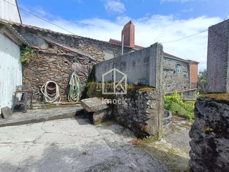 Foto 20f83883-d0f2-4e72-8a10-74603288fc52. Casa  en venta en zona rural de galicia. en Camariñas