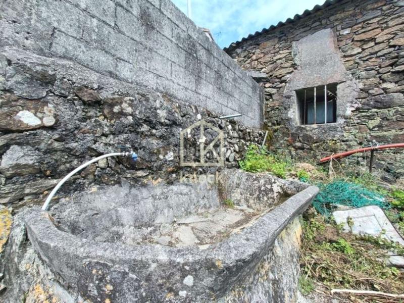Foto 455b824b-cbaf-4eed-b6d7-79a71c666ef4. Casa  en venta en zona rural de galicia. en Camariñas