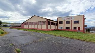 Bâtiment à usage industriel à Tineo - polígono industrial la curiscada s/n. Oportunidad!! nave en venta en zona de tineo contactar con pedro