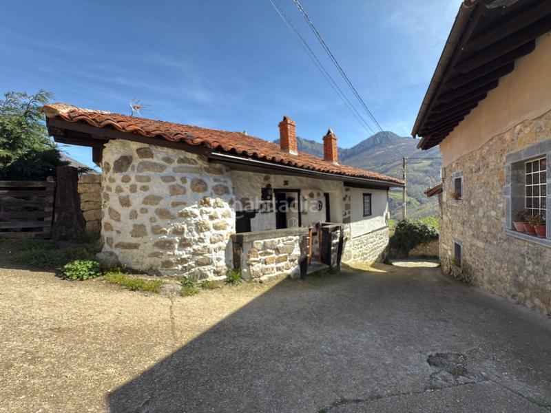 Foto 036ea4e4-87e1-40b5-9617-1637f28a6519. Casa amb calefacció a Quirós