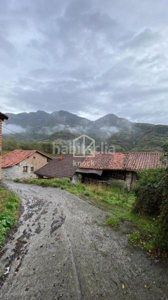 Foto 2aa7f3bb-0278-465a-92a2-d9d996912a3c. Casa amb calefacció a Quirós