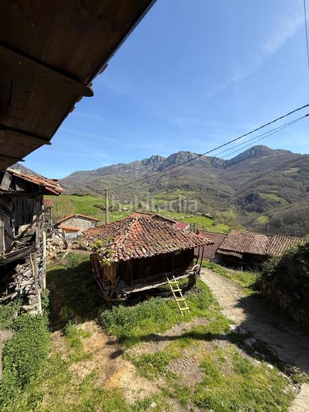 Foto 37d5fe57-1f38-4967-8d04-ddf9fbd628f2. Casa amb calefacció a Quirós