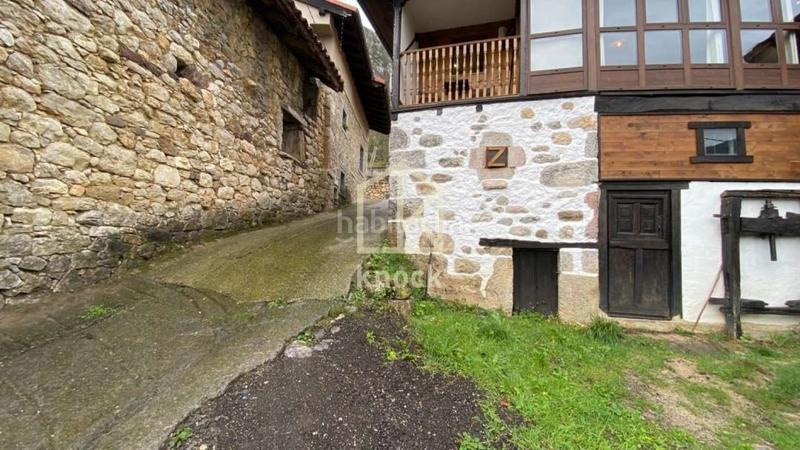 Foto 7280c96d-aba6-47c1-910a-8ffef1fcb797. Casa amb calefacció a Quirós