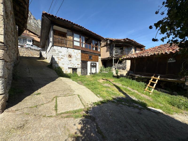 Foto 78a59cae-395d-4f10-a2d3-63fe6e08f0b5. Casa amb calefacció a Quirós