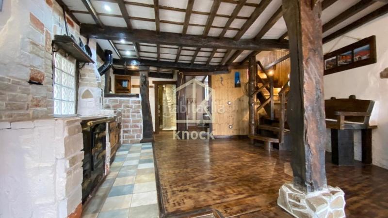Foto 83c3e5ad-566d-4dfb-bc80-8b81cb494336. Casa amb calefacció a Quirós