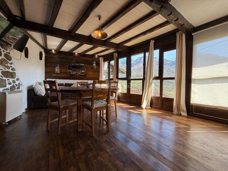 Foto a86a669a-7bef-41e9-bddf-8b935122ce63. Casa amb calefacció a Quirós
