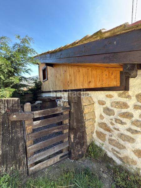 Foto acd0a3ca-7e99-4c16-8ed4-a258a3971397. Casa amb calefacció a Quirós