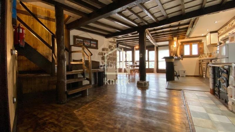 Foto bc2ee8fb-9578-4265-8da8-40520190029a. Casa amb calefacció a Quirós